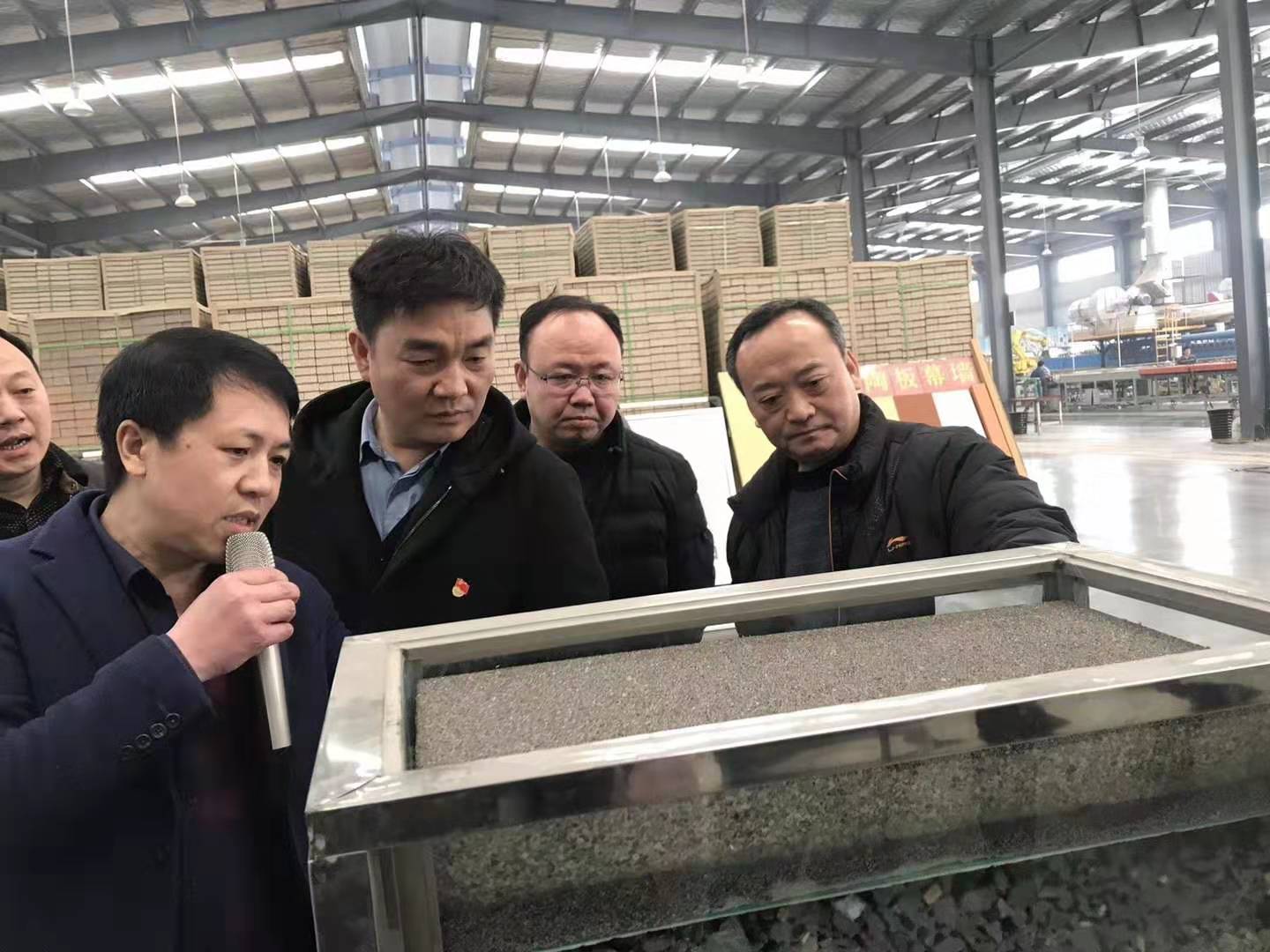 修武縣委常委，縣政府常務(wù)副縣長(zhǎng)千懷貴眾光公司考察調(diào)研